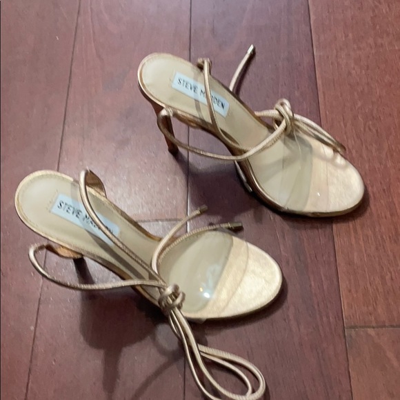 Heels - Picture 2 of 4